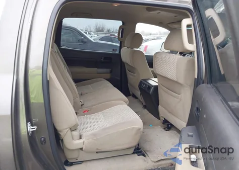 2010 Toyota Tundra Grade 5.7L V8 z USA, uszkodzony, nr VIN 5TFEY5F16AX085124